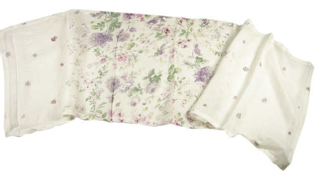 Provencal Table center - runner (Anemone. ivory-lilac) - Click Image to Close